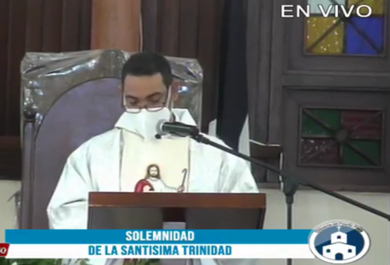 MISA: Solemnidad de la Santisima Trinidad 29  de Mayo