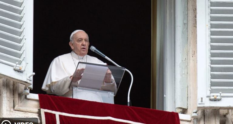 El papa Francisco pidió detener la masacre en Ucrania y condenó “la barbarie del asesinato de niños”