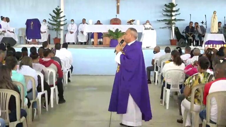 Misa de Oración por los enfermos Centro de Evangelización Padre Fantino